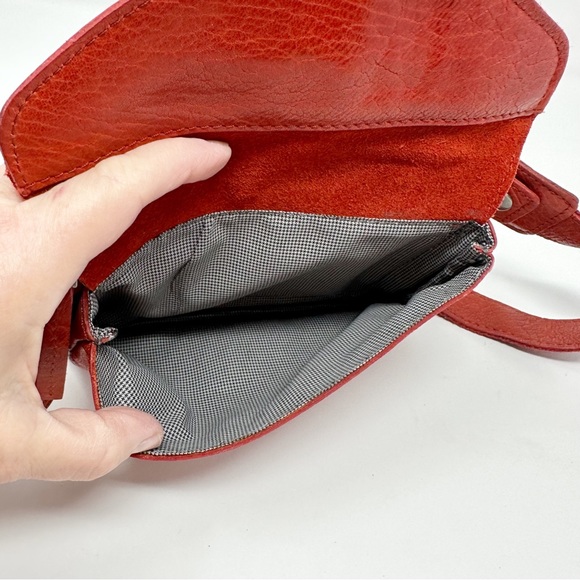 SPIKES & SPARROW RED LEATHER WAIST BAG WITH BUCKLE/FANNY PACK - Picture 8 of 15